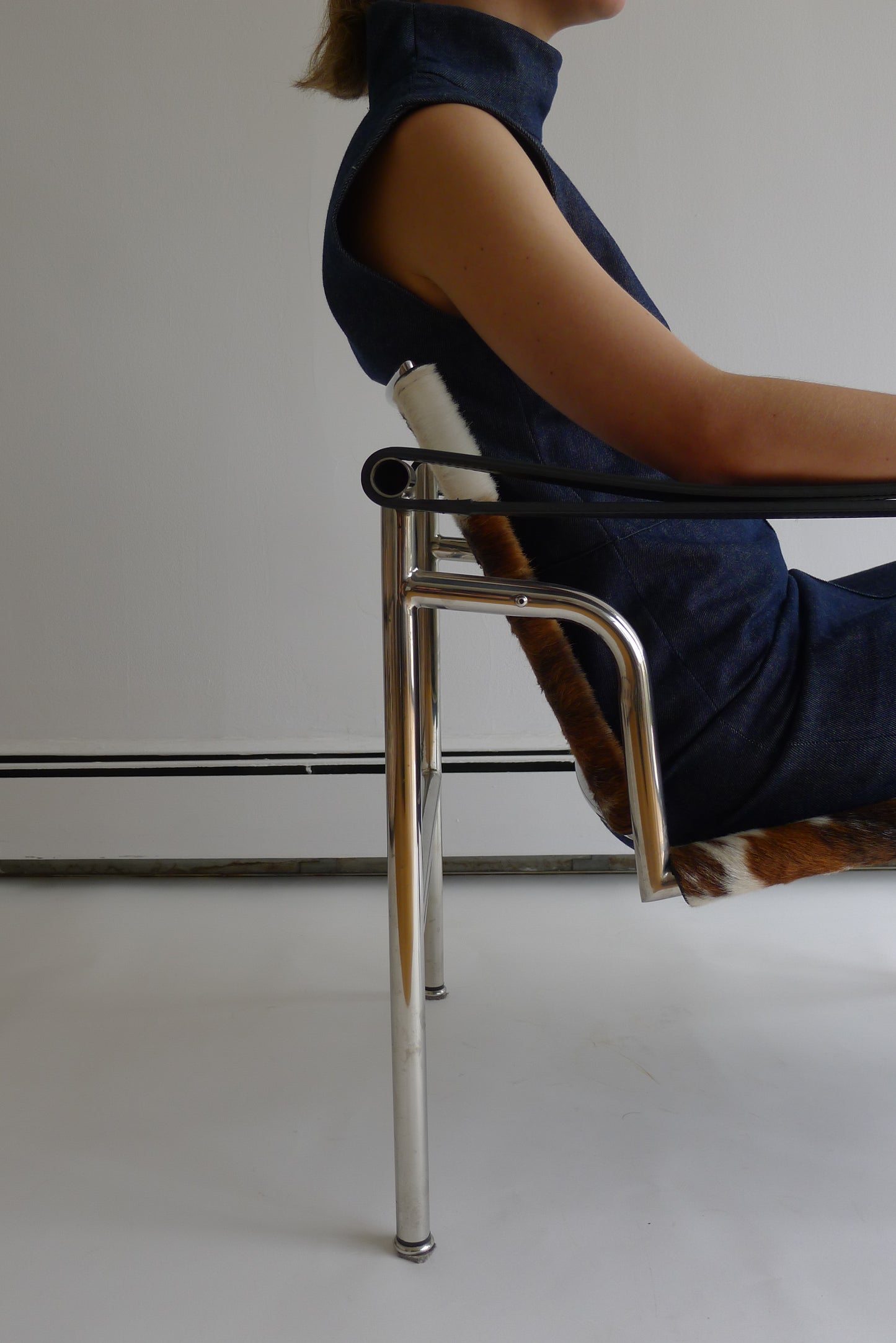 La Tenue de M en Bleu Foncé